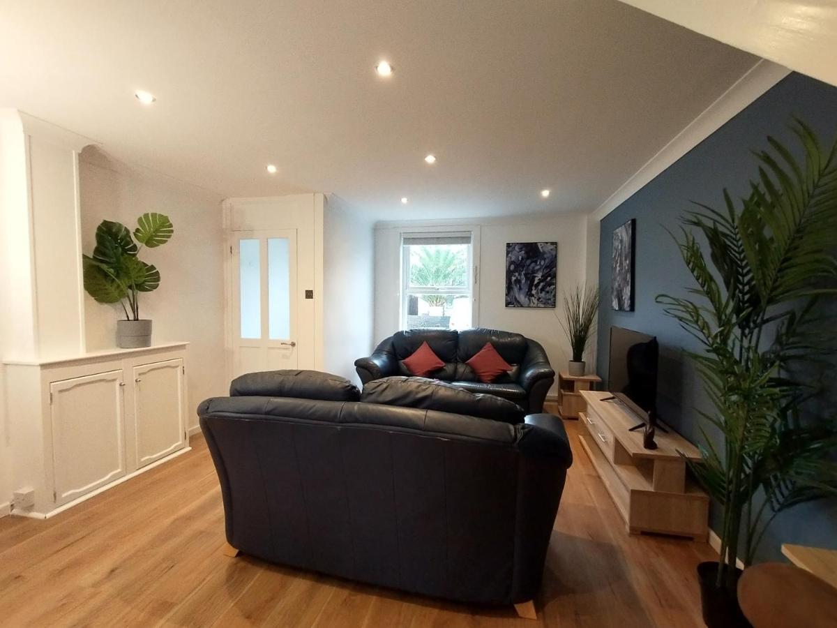 Вилла Chipad Duo - Comfy House With Parking And Garden Чичестер Экстерьер фото